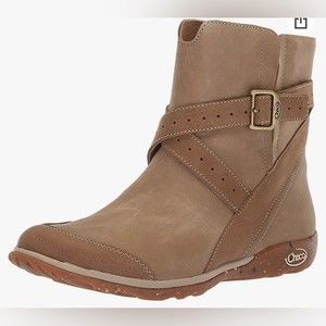 Chaco Skye Hiking Shoes Size 10.5 Beige